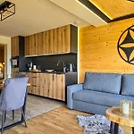 Lk Mountain I Segmenty Z Prywatnym Jacuzzi, Sauna I Widokami Na Gory I Jezioro Διαμέρισμα
