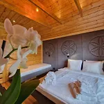 Lk Mountain Segmenty Z Prywatnym Jacuzzi I Widokami Na Góry I Jezioro Falsztyn