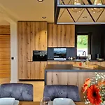 Lk Mountain I Segmenty Z Prywatnym Jacuzzi, Sauna I Widokami Na Gory I Jezioro Falsztyn
