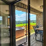 Lk Mountain Segmenty Z Prywatnym Jacuzzi I Widokami Na Góry I Jezioro * Falsztyn