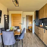 Appartement Lk Mountain I Segmenty Z Prywatnym Jacuzzi, Sauna I Widokami Na Gory I Jezioro