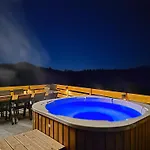 Appartement Lk Mountain I Segmenty Z Prywatnym Jacuzzi, Sauna I Widokami Na Gory I Jezioro