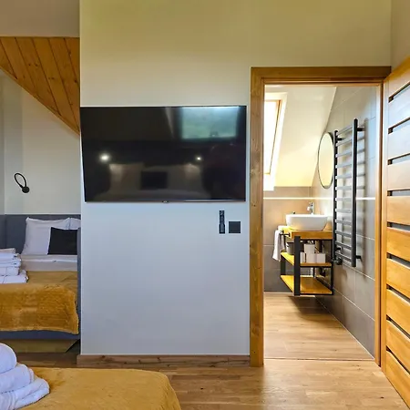 Segmenty Z Prywatnym Jacuzzi I Widokami Na Gory I Jezioro Apartment *