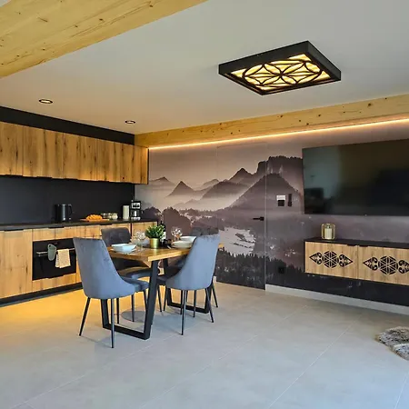 Lk Mountain I Segmenty Z Prywatnym Jacuzzi, Sauna I Widokami Na Gory I Jezioro Apartment *