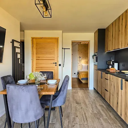 Apartment Segmenty Z Prywatnym Jacuzzi I Widokami Na Gory I Jezioro