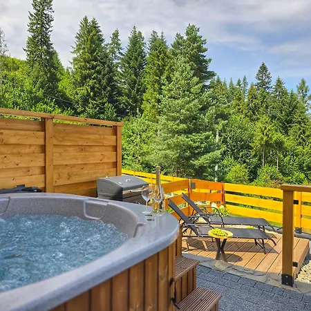 Segmenty Z Prywatnym Jacuzzi I Widokami Na Gory I Jezioro
