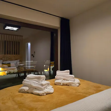 Lk Mountain Segmenty Z Prywatnym Jacuzzi I Widokami Na Gory I Jezioro 公寓 *