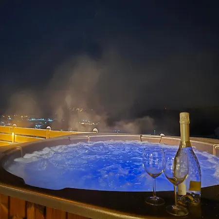Segmenty Z Prywatnym Jacuzzi I Widokami Na Gory I Jezioro Apartment