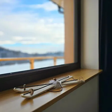 Segmenty Z Prywatnym Jacuzzi I Widokami Na Gory I Jezioro Apartment *